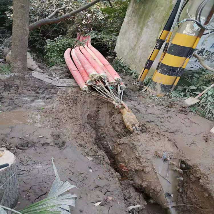 高港拖拉管